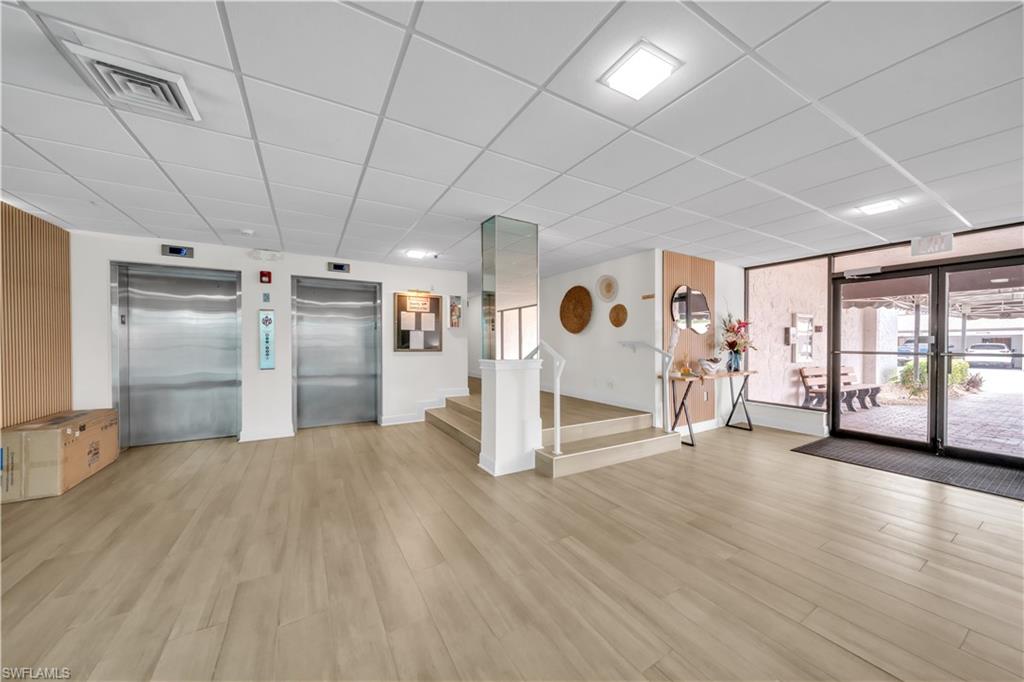 SCHOONER BAY - Residential