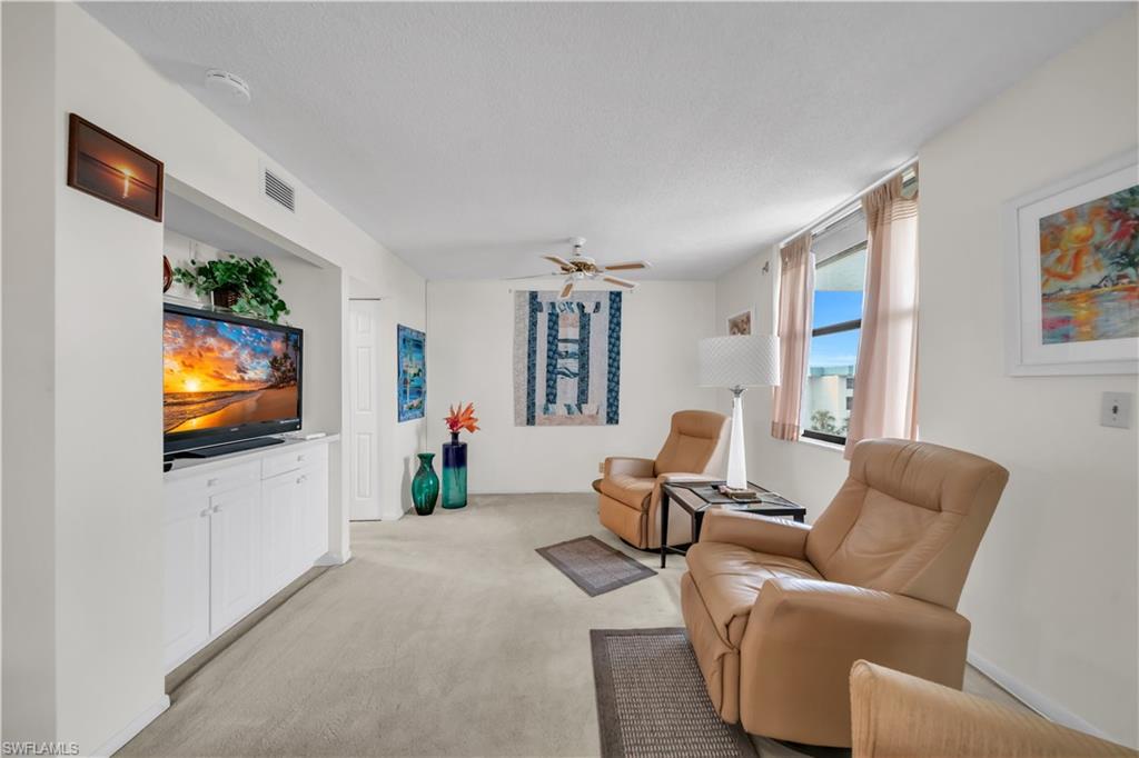 SCHOONER BAY - Residential