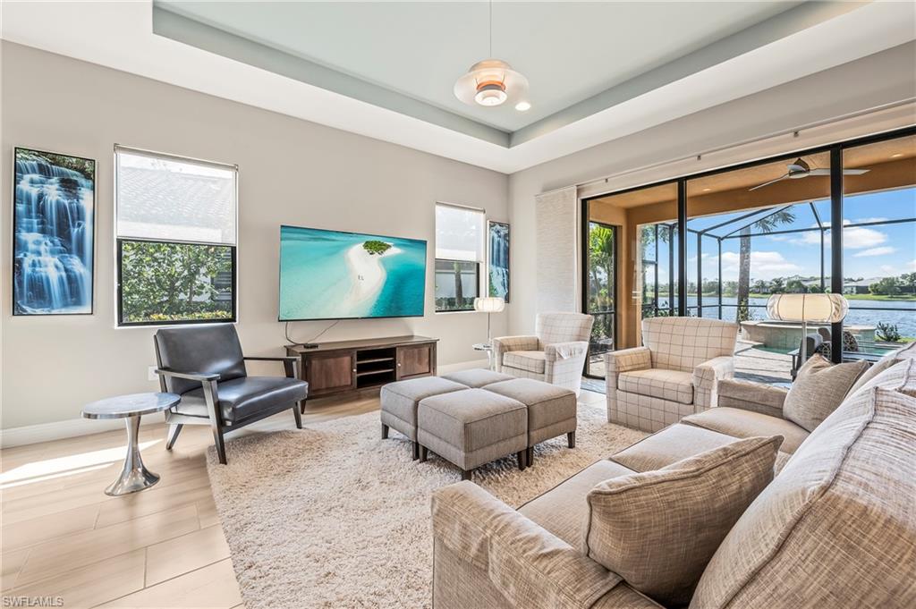 LAMORADA - Residential