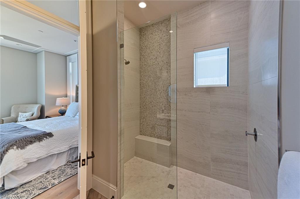 BAREFOOT BEACH - Residential