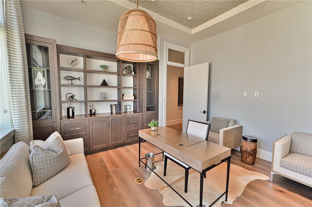 BAREFOOT BEACH - Residential