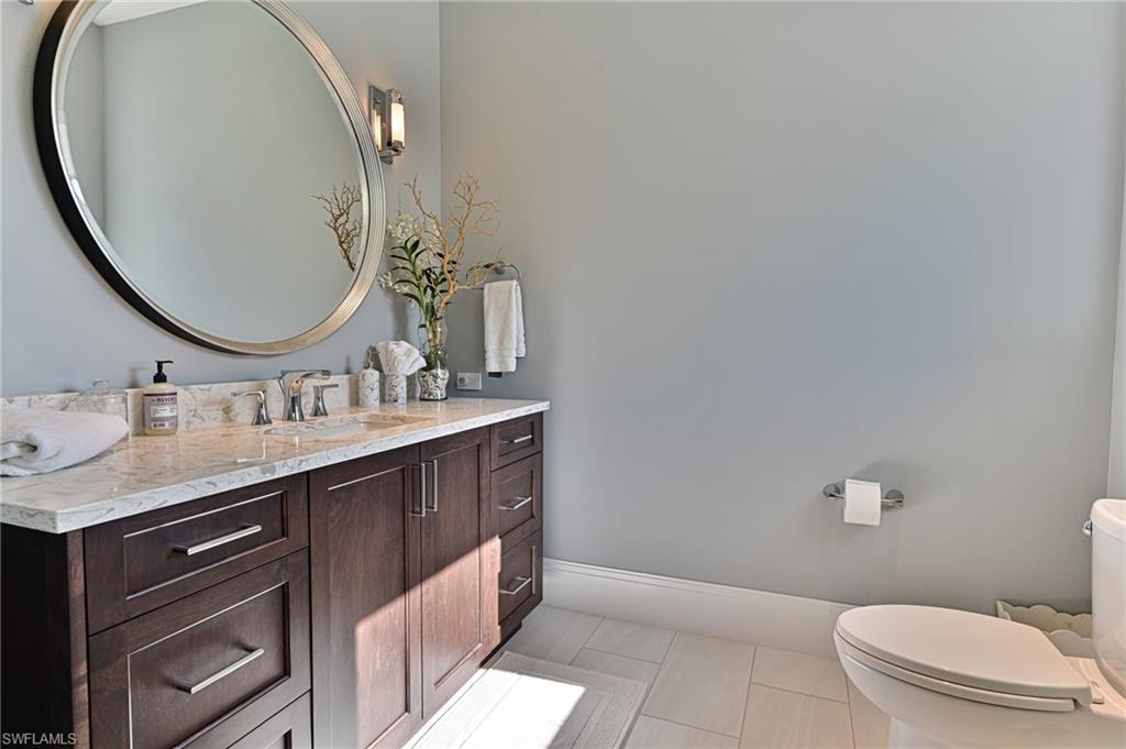 BAREFOOT BEACH - Residential