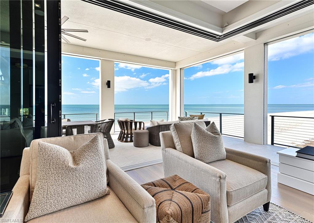 BAREFOOT BEACH - Residential