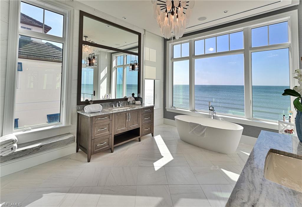 BAREFOOT BEACH - Residential