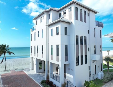 109 Kaula LN BONITA SPRINGS FL 34134