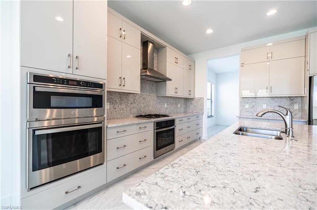 RIVERCREEK IN ESTERO - Residential