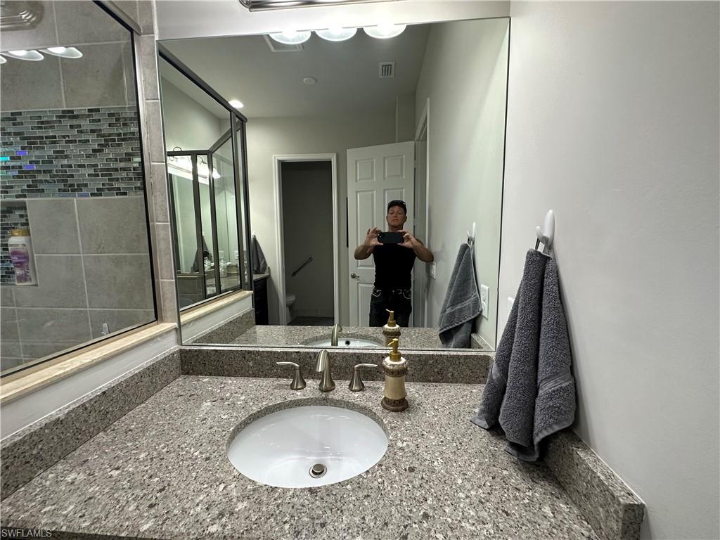 MARINA BAY - Residential Lease