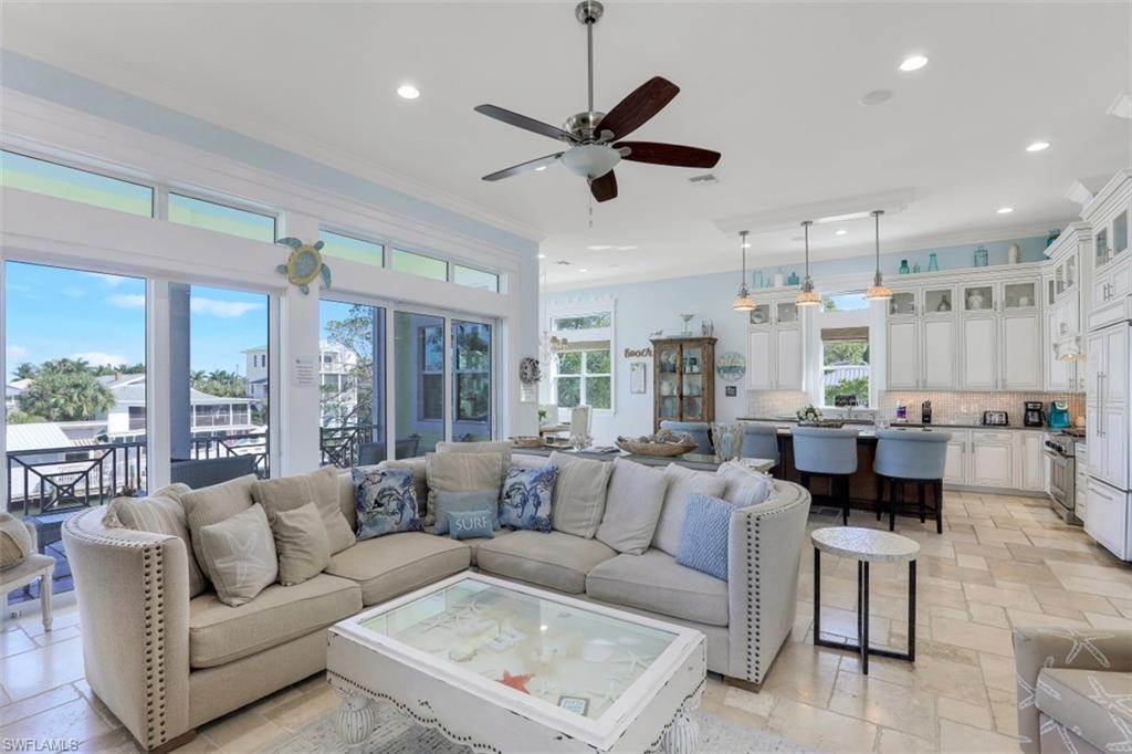 VENETIAN GARDENS - Residential