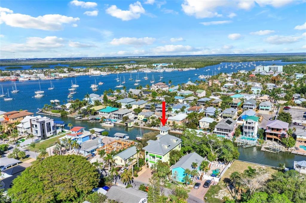 VENETIAN GARDENS - Residential