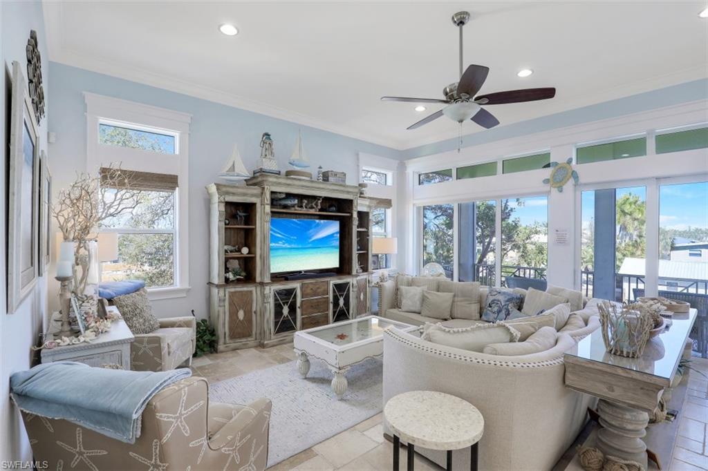 VENETIAN GARDENS - Residential