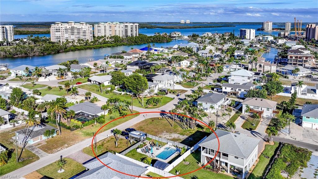 LAGUNA SHORES - Land