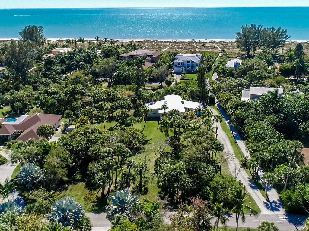 CHATEAUX SUR MER UNREC - Land