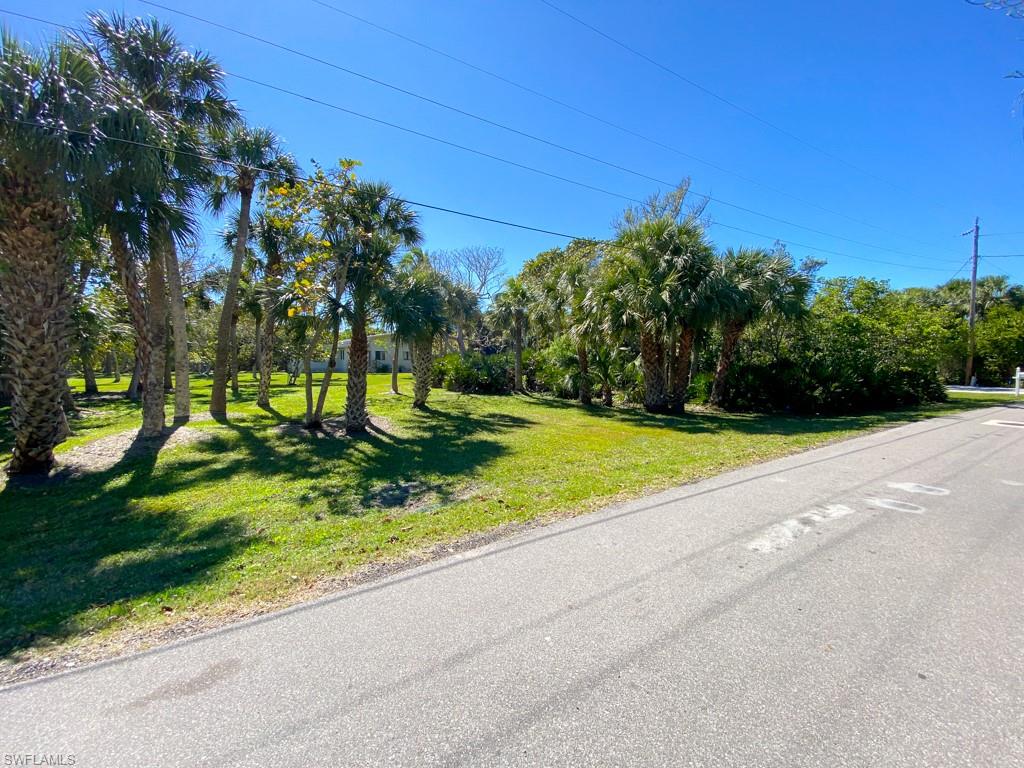 CHATEAUX SUR MER UNREC - Land