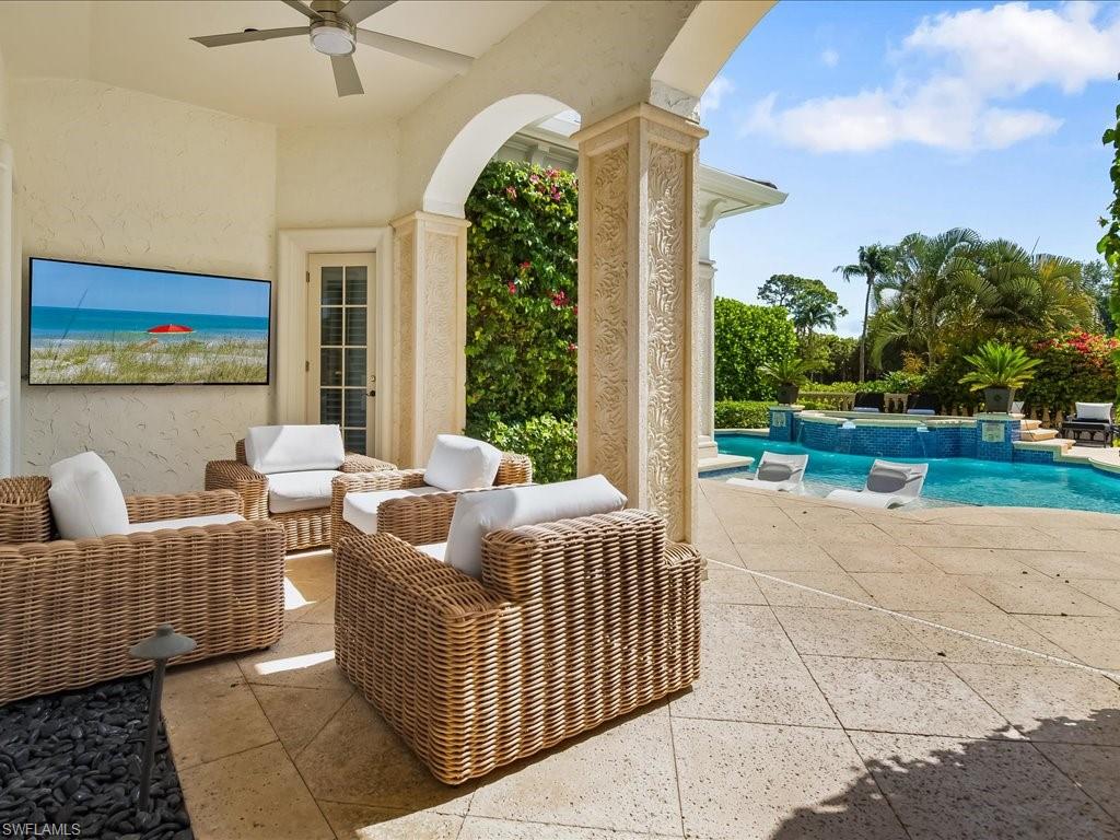 ESTATES AT BAY COLONY GOLF CLUB - Residential