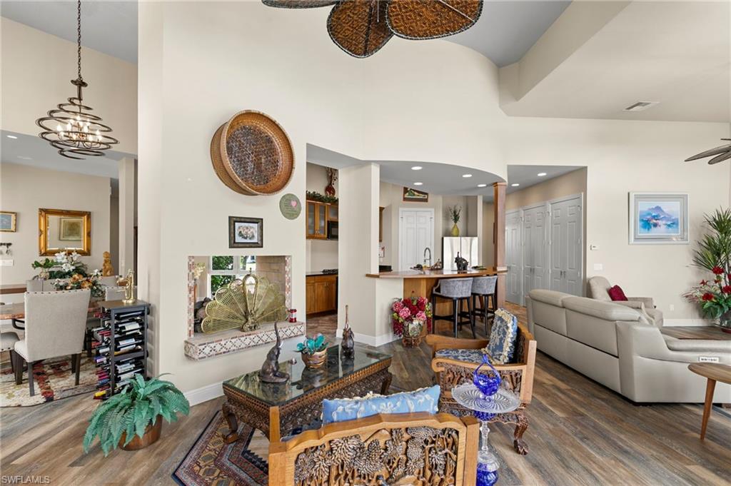 MARCO ISLAND - Residential