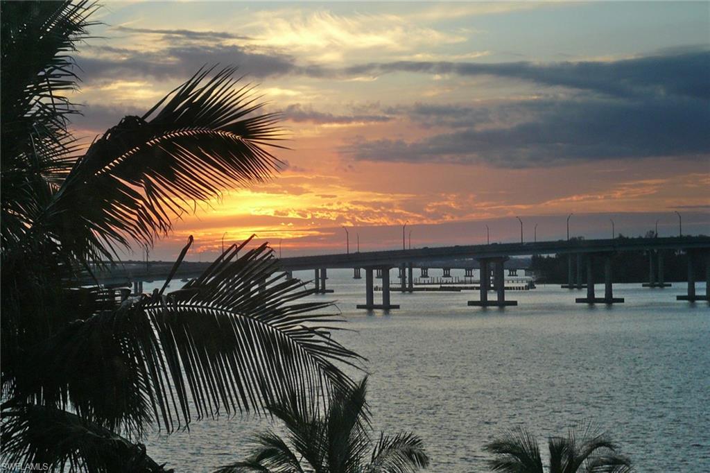ST. TROPEZ - Residential