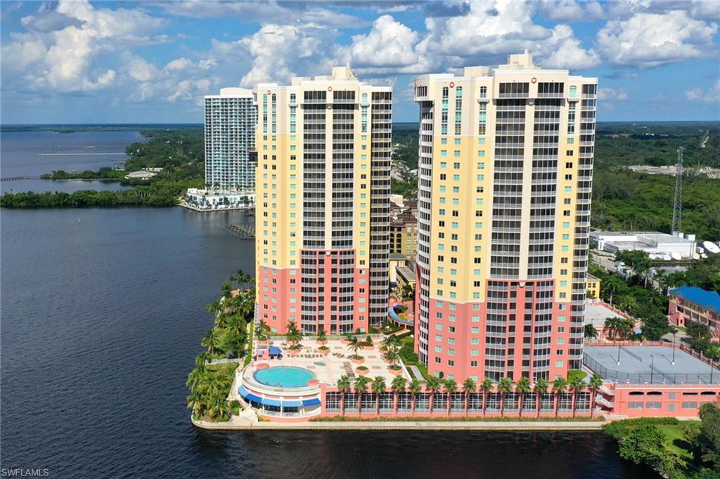 ST. TROPEZ - Residential