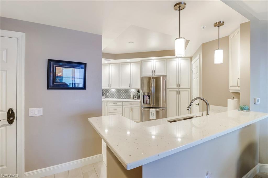 ST. TROPEZ - Residential