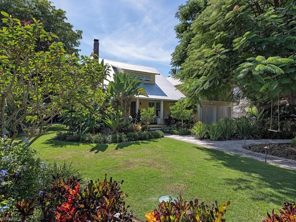 Photo of 680 8th AVE S, NAPLES, FL 34102 (MLS # 224029834)