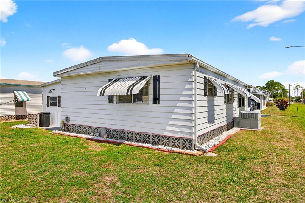 LAZY DAYS MOBILE VILLAGE - Residential