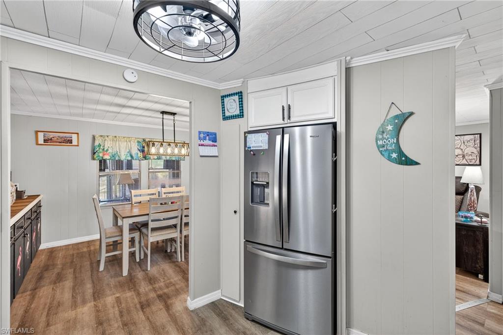 LAZY DAYS MOBILE VILLAGE - Residential