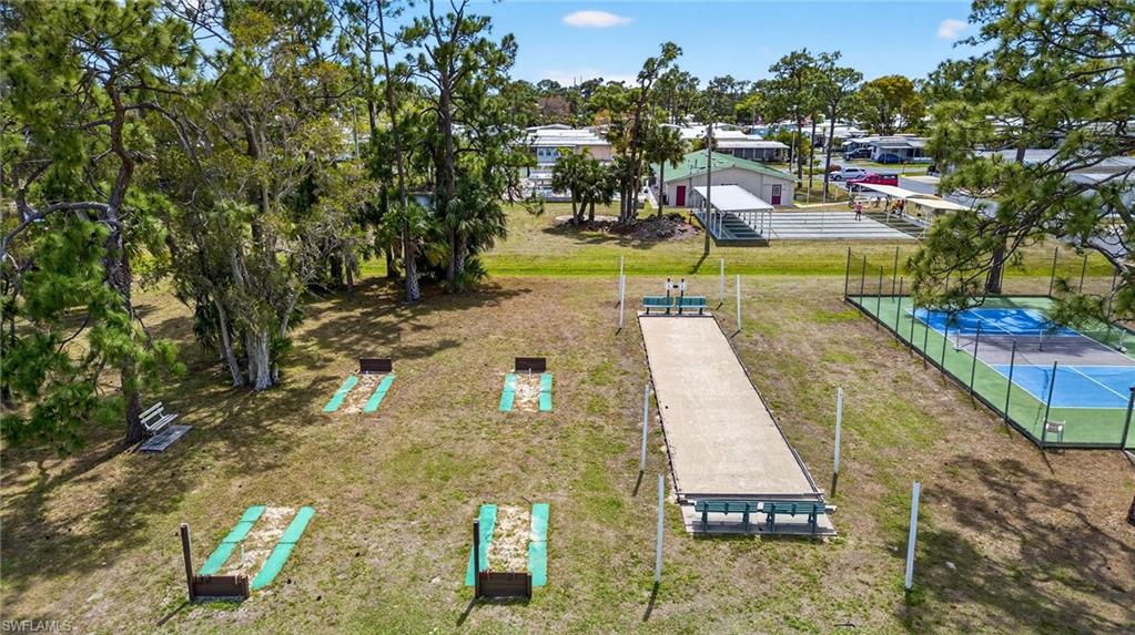 LAZY DAYS MOBILE VILLAGE - Residential