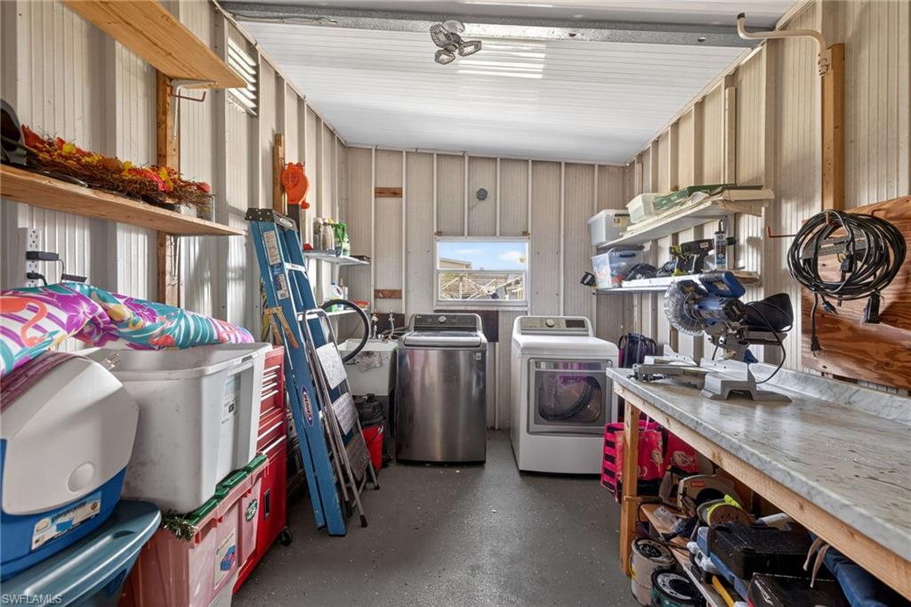 LAZY DAYS MOBILE VILLAGE - Residential