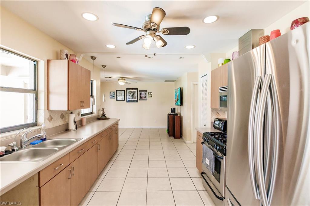 CITRUS GREENS - Residential