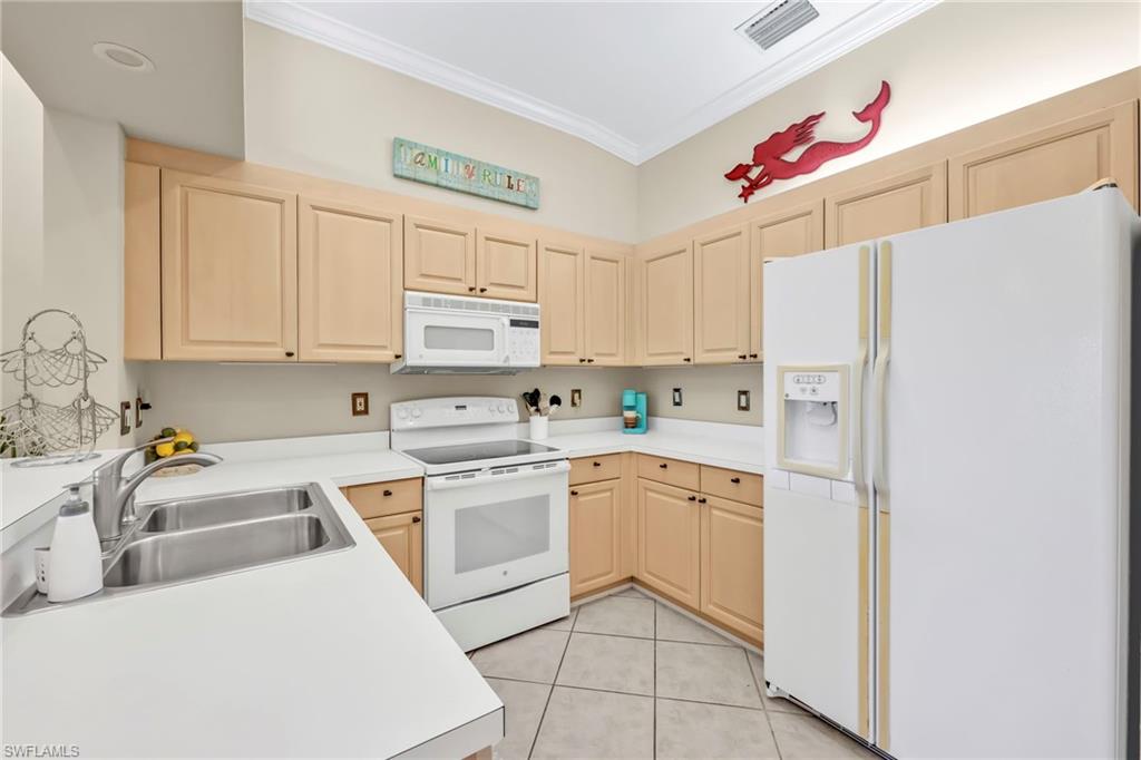 PIPERS GROVE - Residential Lease