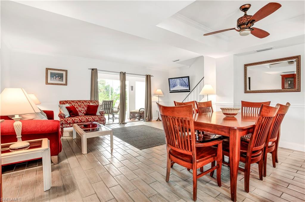 FOUR FOUNTAINS - Residential