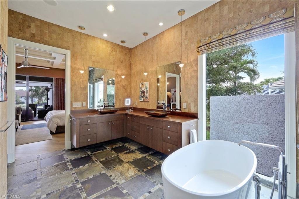 MARCO BEACH - Residential