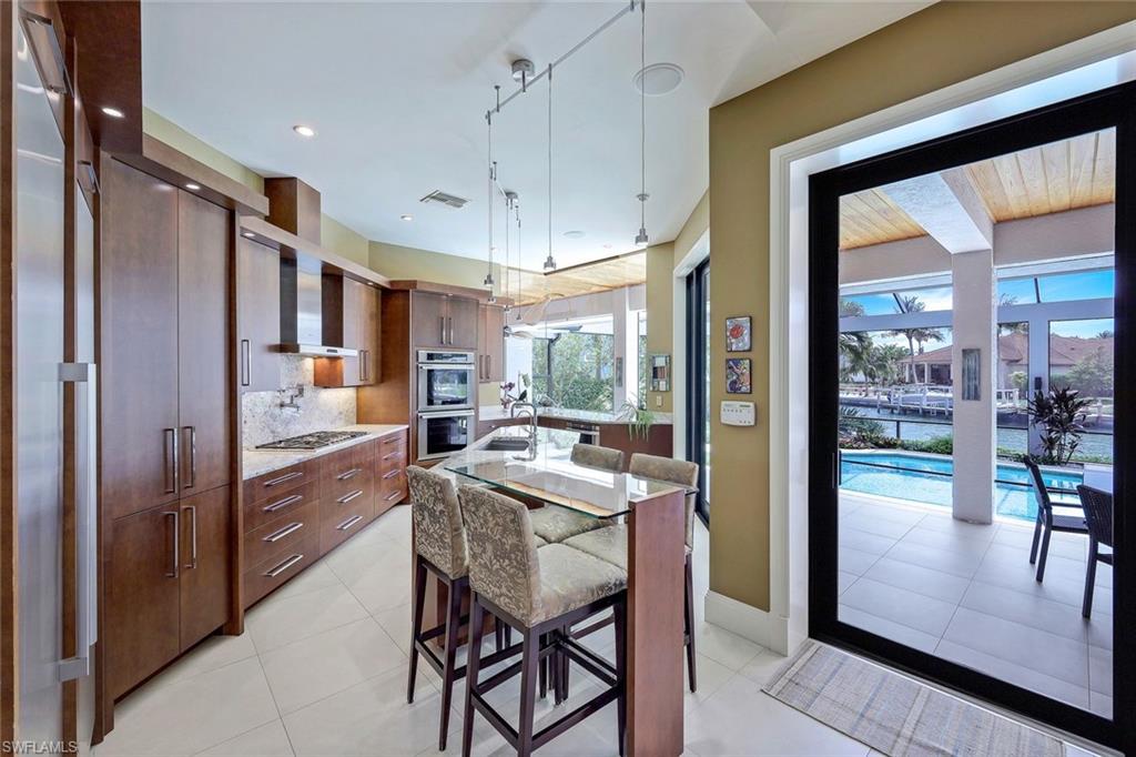 MARCO BEACH - Residential