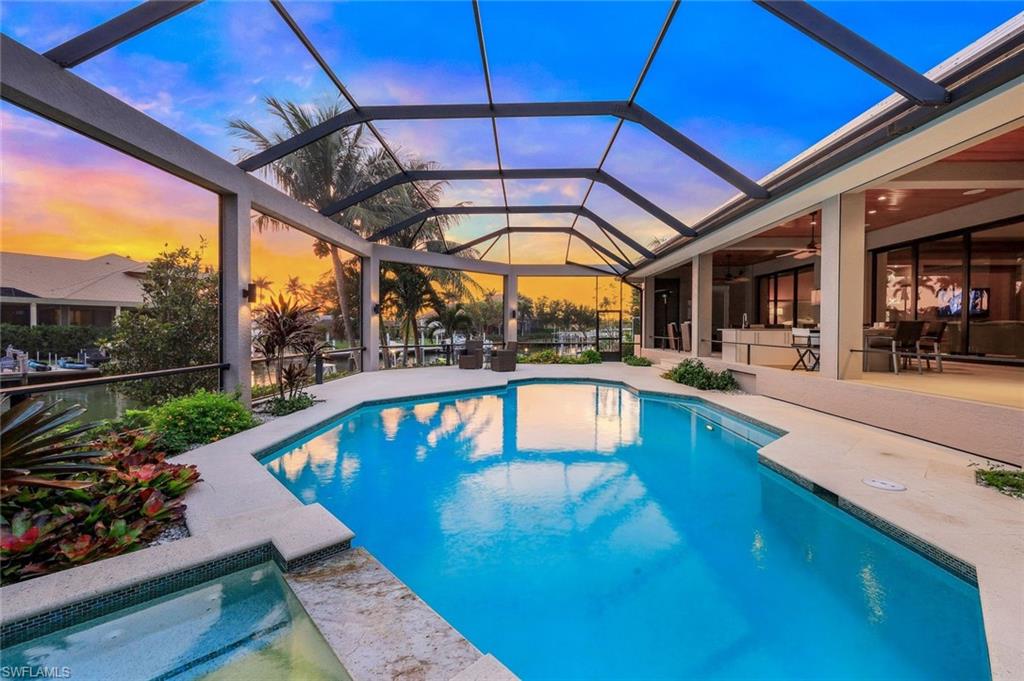 MARCO BEACH - Residential