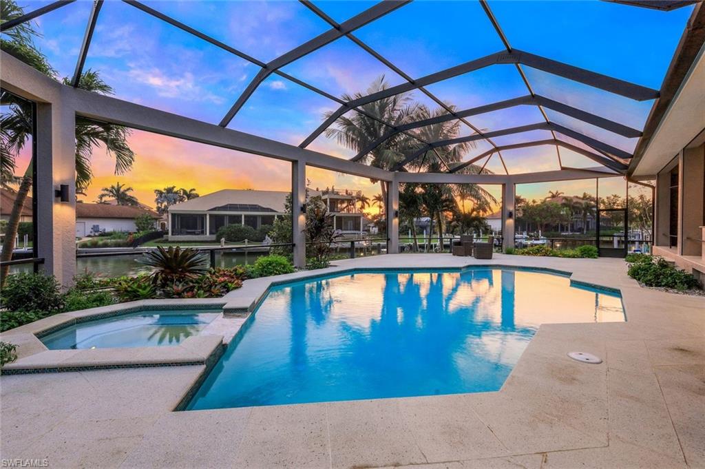 MARCO BEACH - Residential