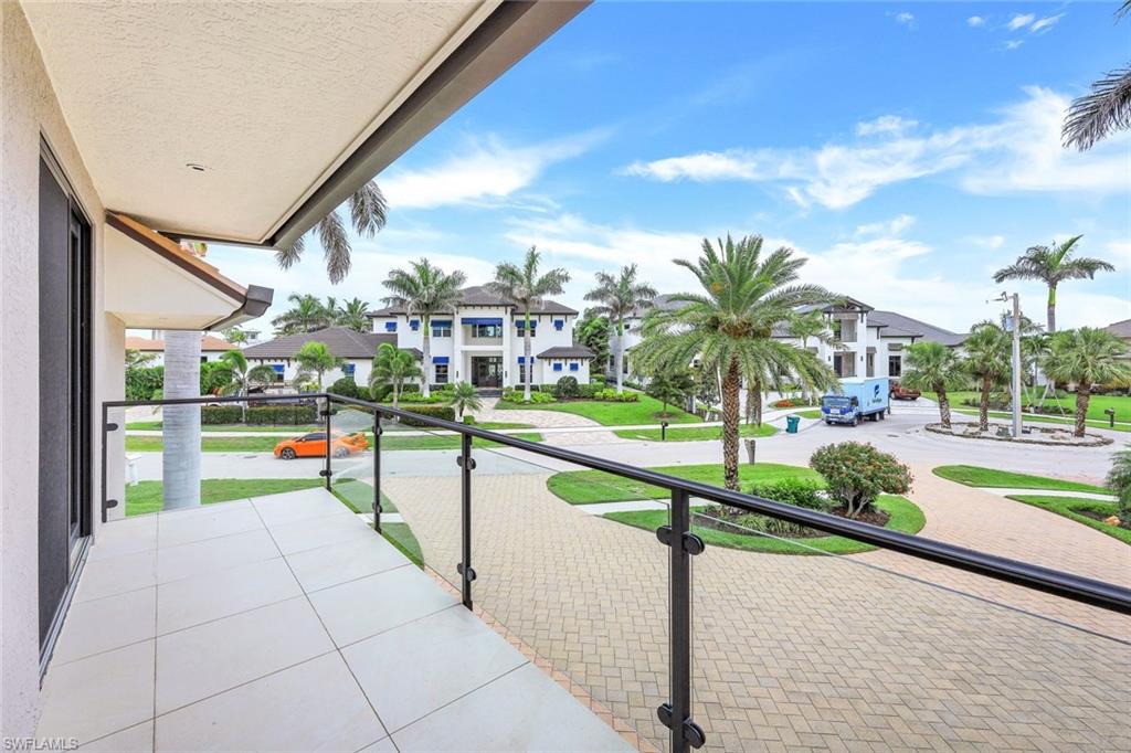 MARCO BEACH - Residential