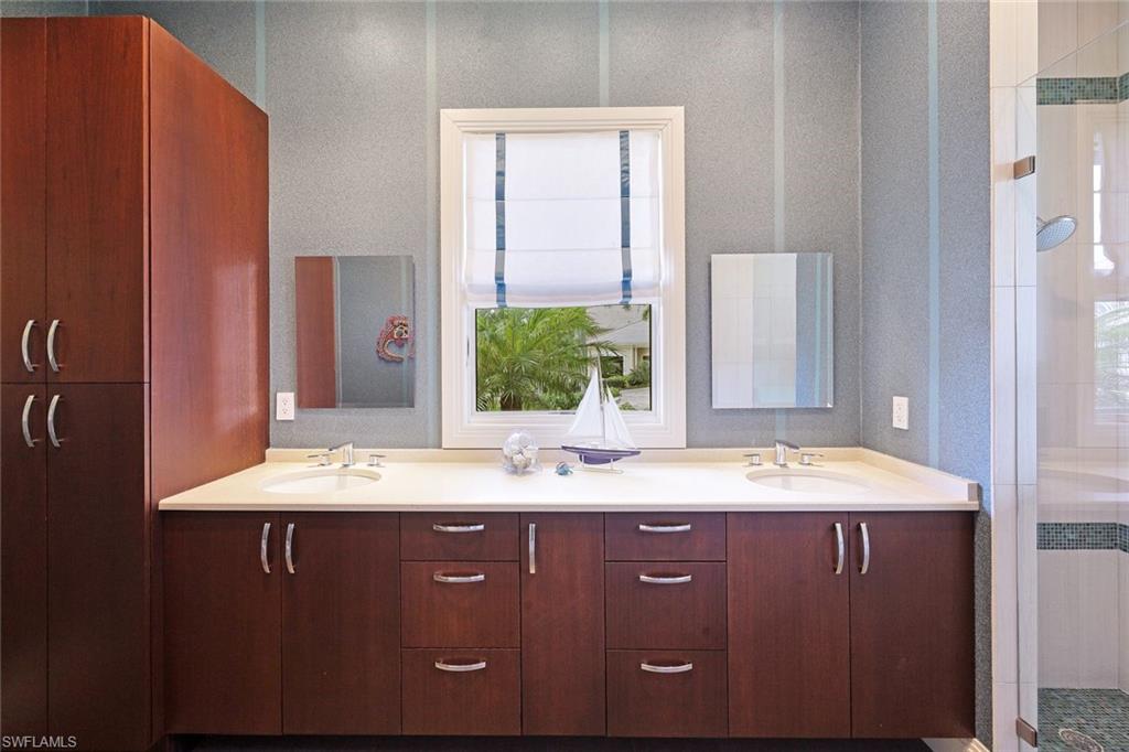 MARCO BEACH - Residential