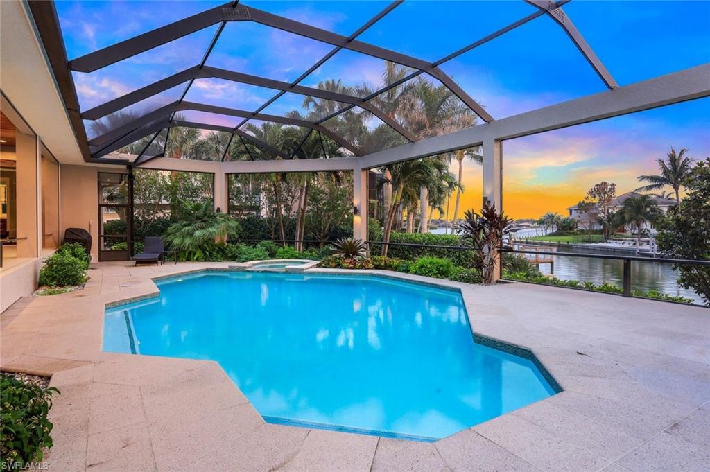 MARCO BEACH - Residential