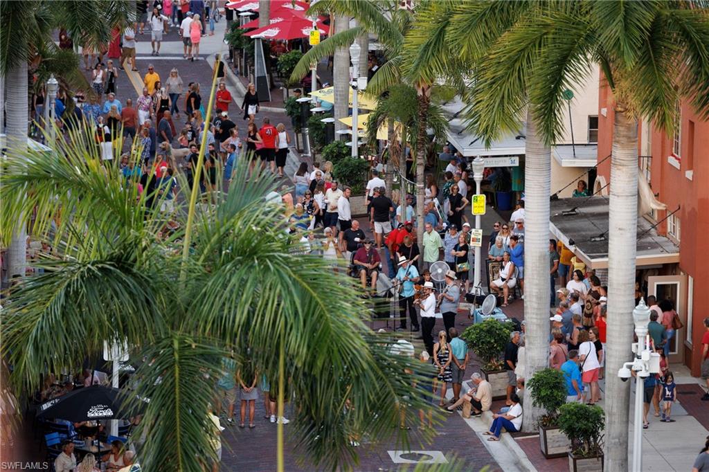 RIVERSIDE CLUB - Residential