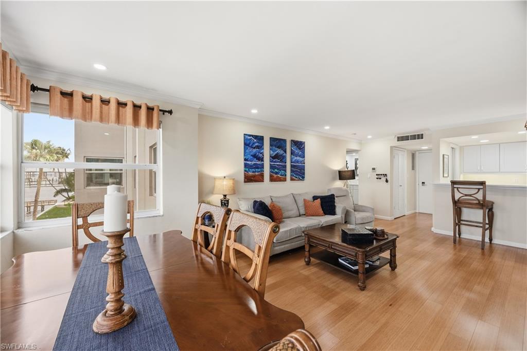 RIVERSIDE CLUB - Residential