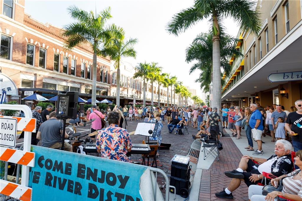 RIVERSIDE CLUB - Residential