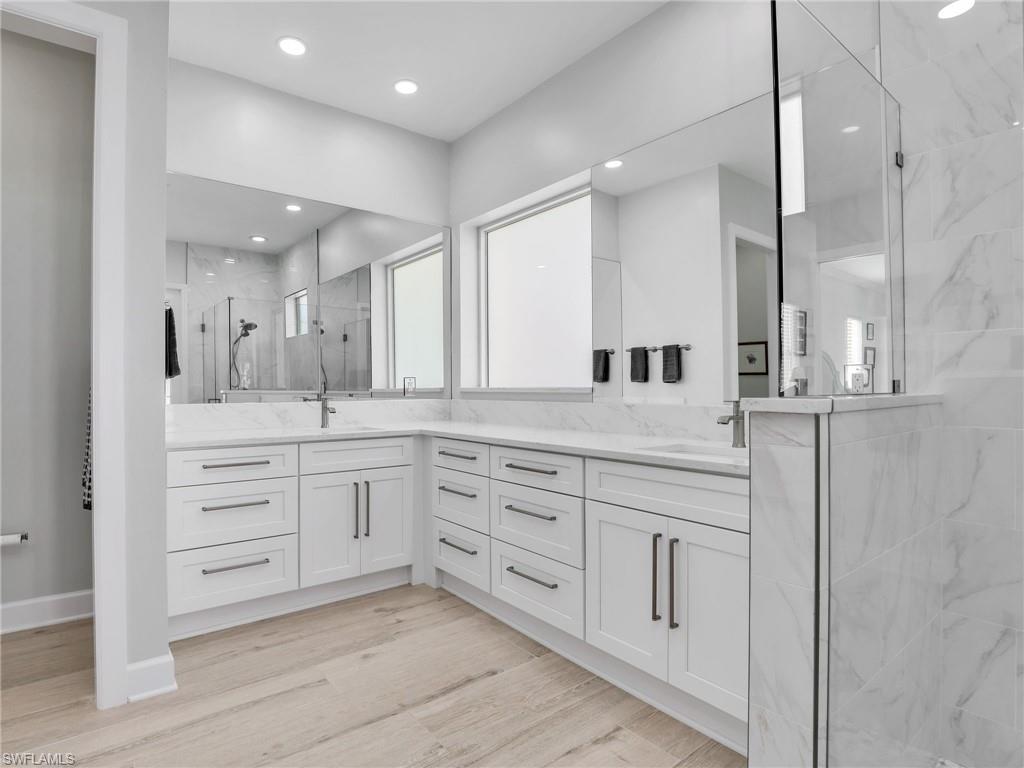 JASMINE LAKES - Residential