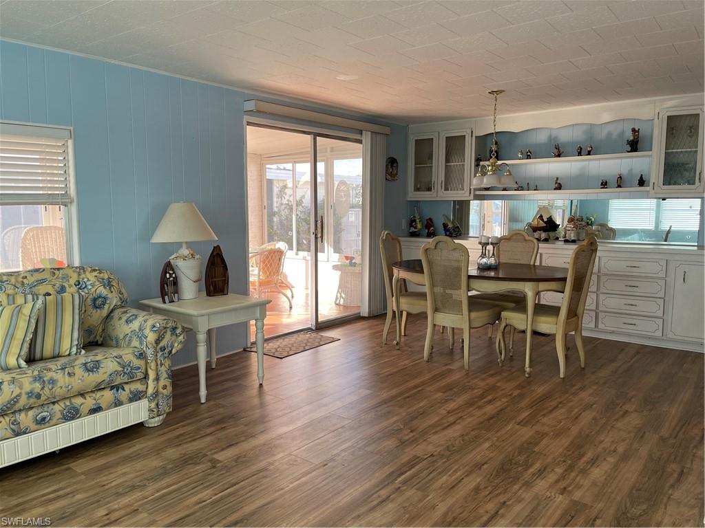 OLD BRIDGE VILLAGE - Residential