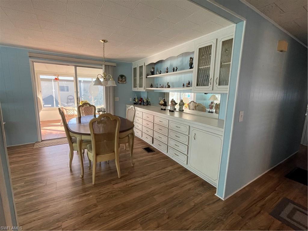 OLD BRIDGE VILLAGE - Residential