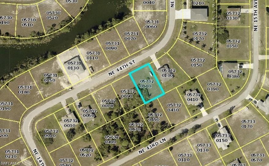 Vacant land for sale in Cape Coral. This lot is near the shopping and entertainment of Cape Coral, Fort Myers, and the Charlotte County area. Minutes away from The Gulf of Mexico too! Close to golf courses, schools, lakes and parks. With the proximity to Burnt Store Rd everything is close by! Attached is the survey. See broker remarks for more info