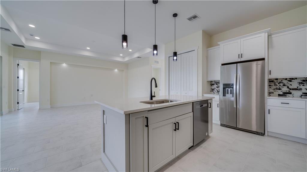 CAPE CORAL - Residential Lease