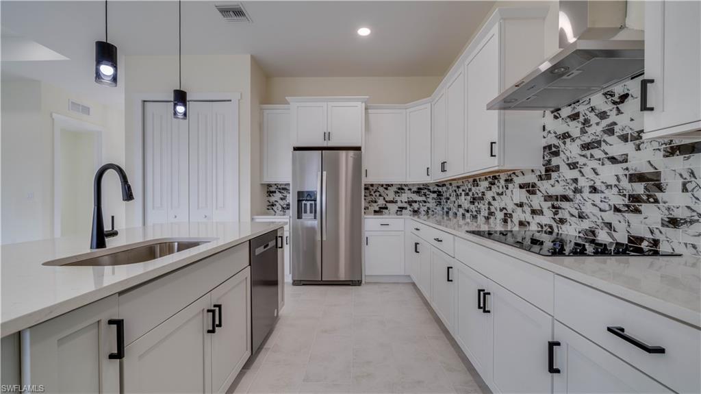 CAPE CORAL - Residential Lease