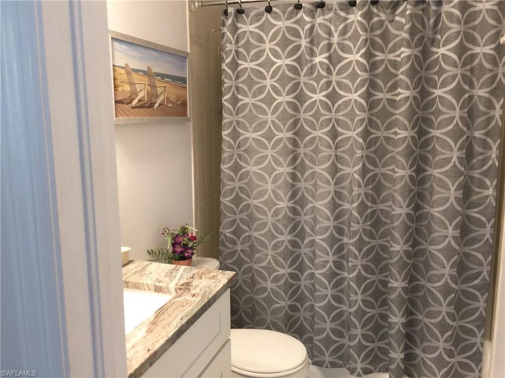 GREENWOOD VILLAGE AT KINGS LAKE - Residential