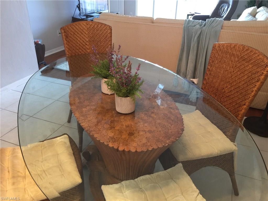 GREENWOOD VILLAGE AT KINGS LAKE - Residential