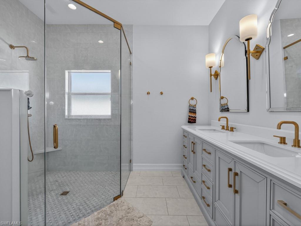 NAPLES PARK - Residential