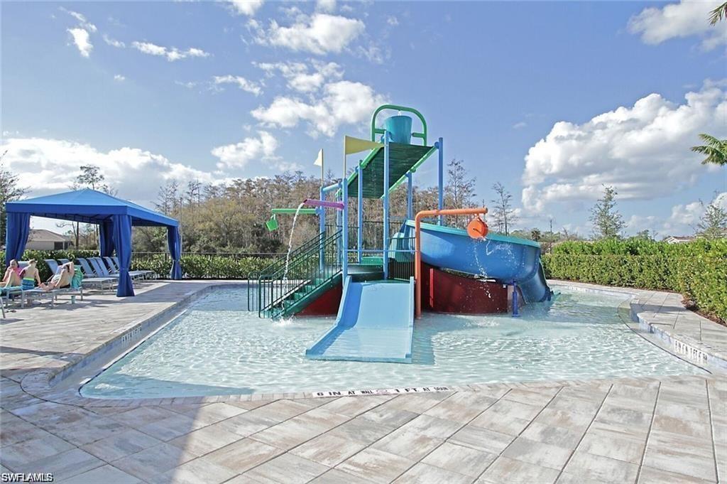 MARINA BAY - Residential